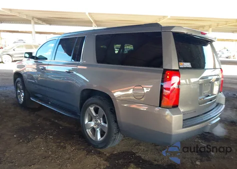 2017 Chevrolet Suburban Lt z USA, uszkodzony, nr VIN 1GNSCHKCXHR211064